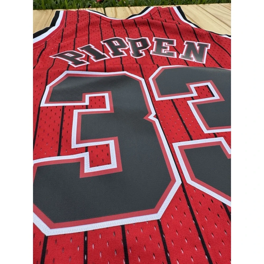 Mens Mitchell & Ness NBA Reload Swingman Jersey Bulls 1995 Scottie‎ Pippen Large